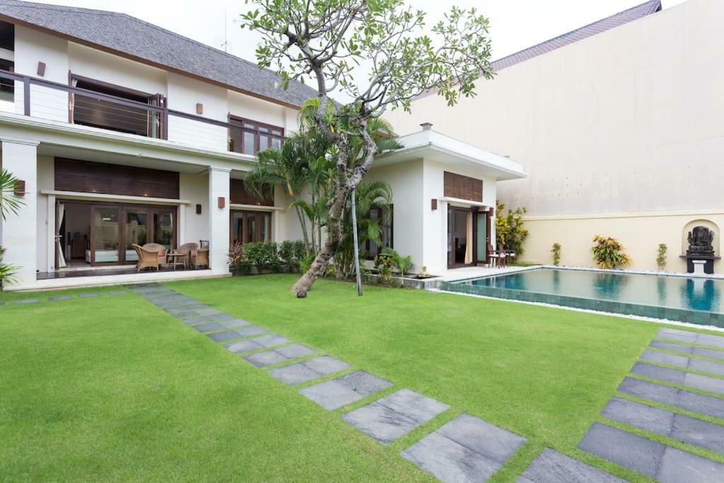 Bali Villa Lotus Seminyak Kültér fotó